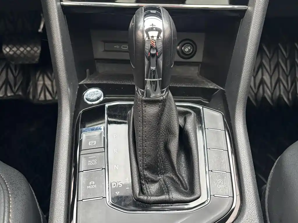 Volkswagen Tharu 2022 280TSI 2WD Luxury