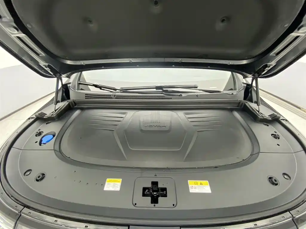 Voyah Dreamer 2025 PHEV AWD Premium Kunpeng Edition