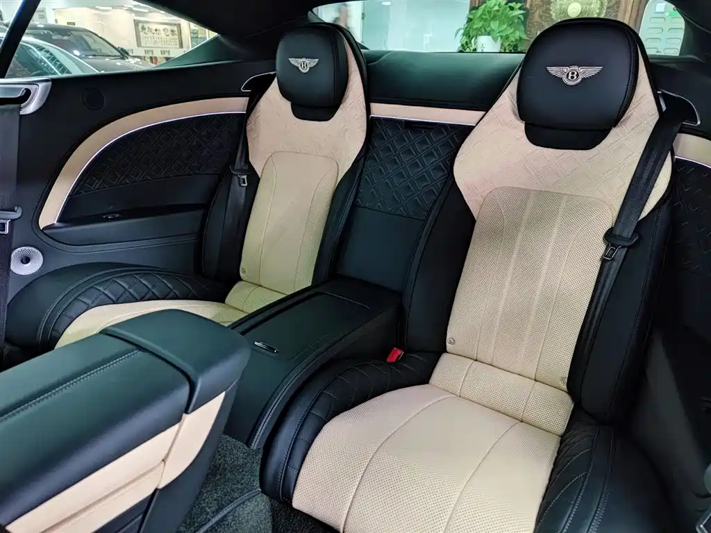 Bentley Continental GT 2018 6.0T W12