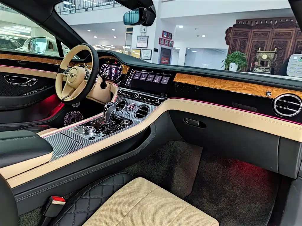 Bentley Continental GT 2018 6.0T W12