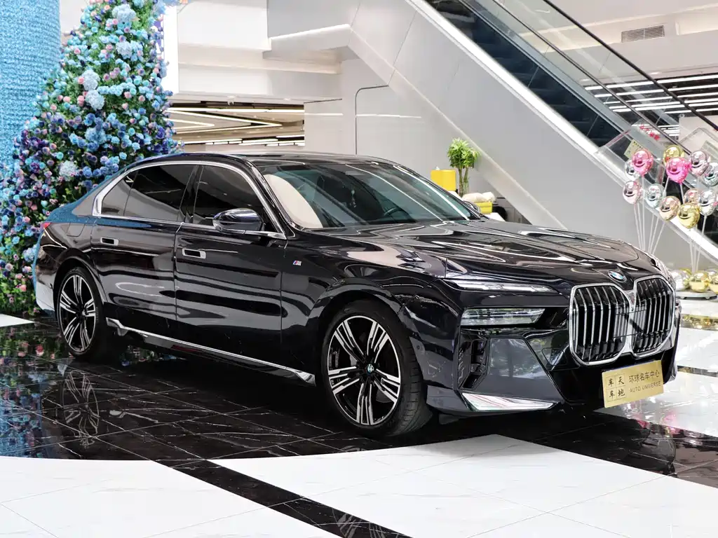 BMW 7 Series 2023 740Li Leading Edition M Sport Package