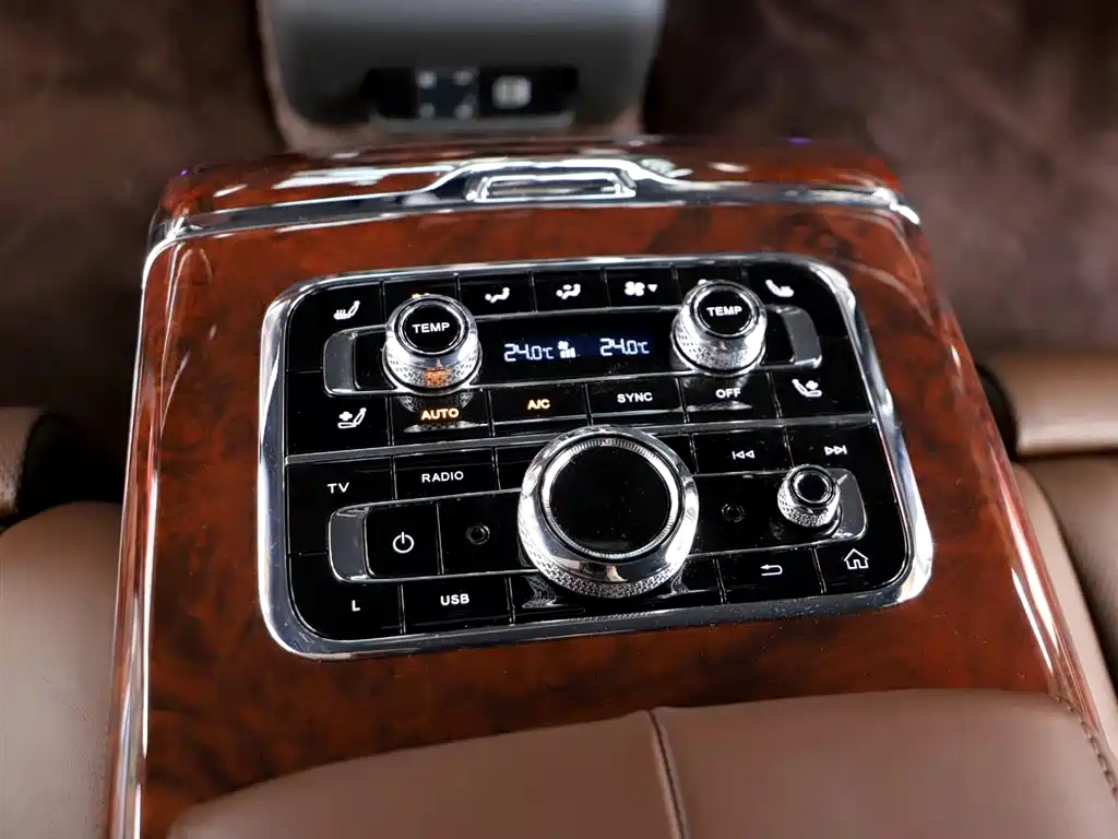 Hongqi Jin Kuihua Guoyao 2022 4.0T Zunjue Flagship Edition 4-Seater