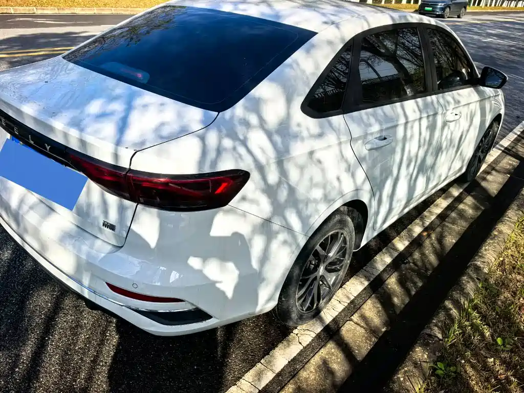 Geely Emgrand 2022 4th Gen 1.5L CVT Elite