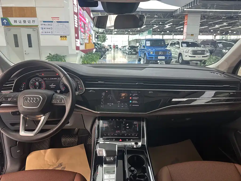 Audi Q7 2023 55 TFSI quattro S line Sport