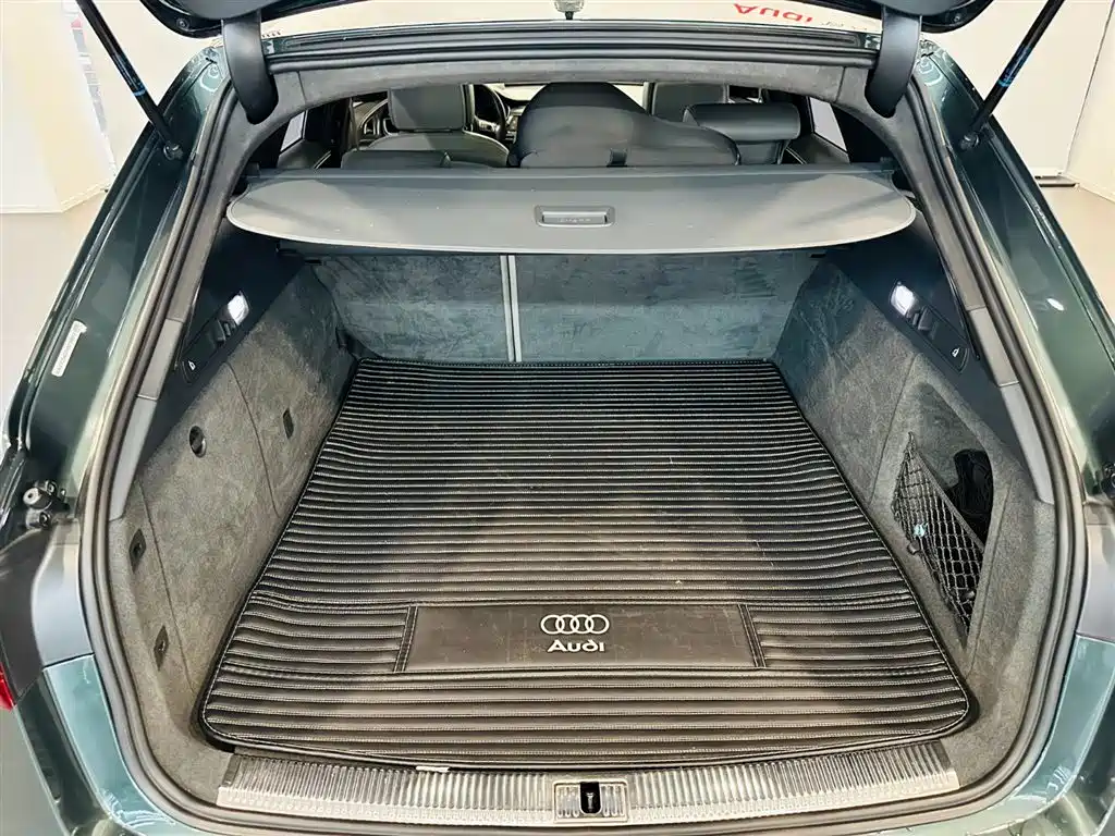 Audi A6 Avant 35 TFSI