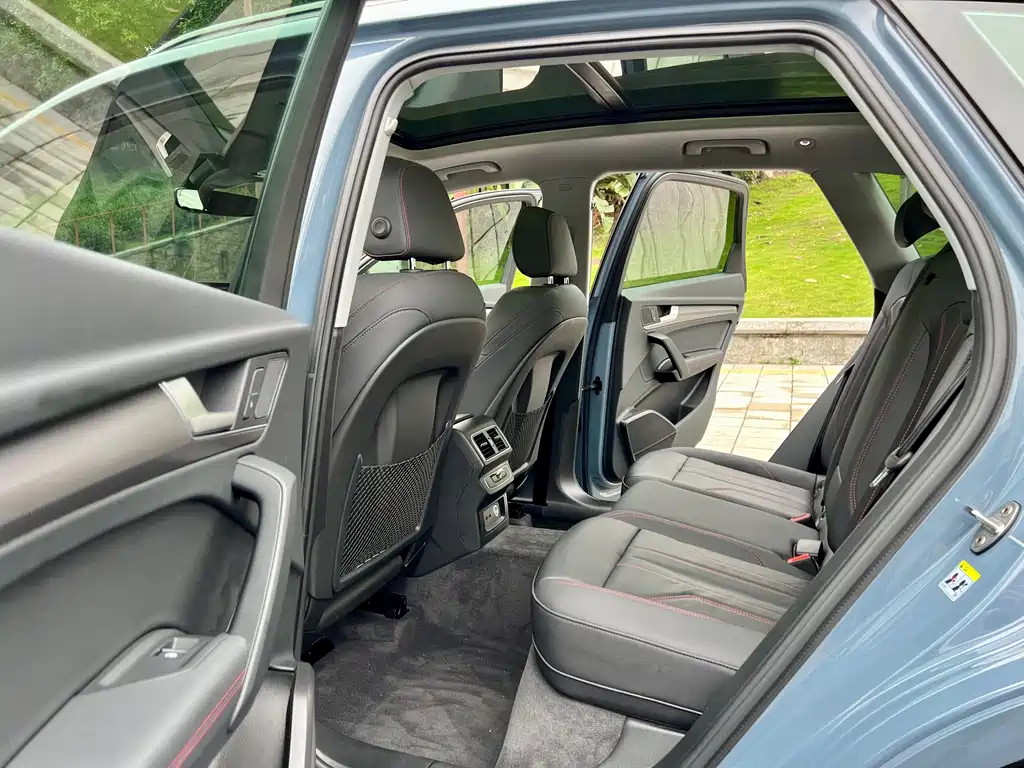 Audi Q5L 40 TFSI RS Line Edition