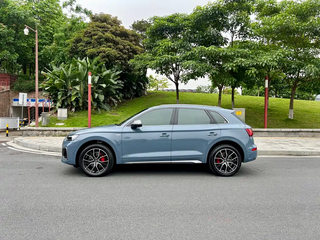 Audi Q5L 40 TFSI RS Line Edition