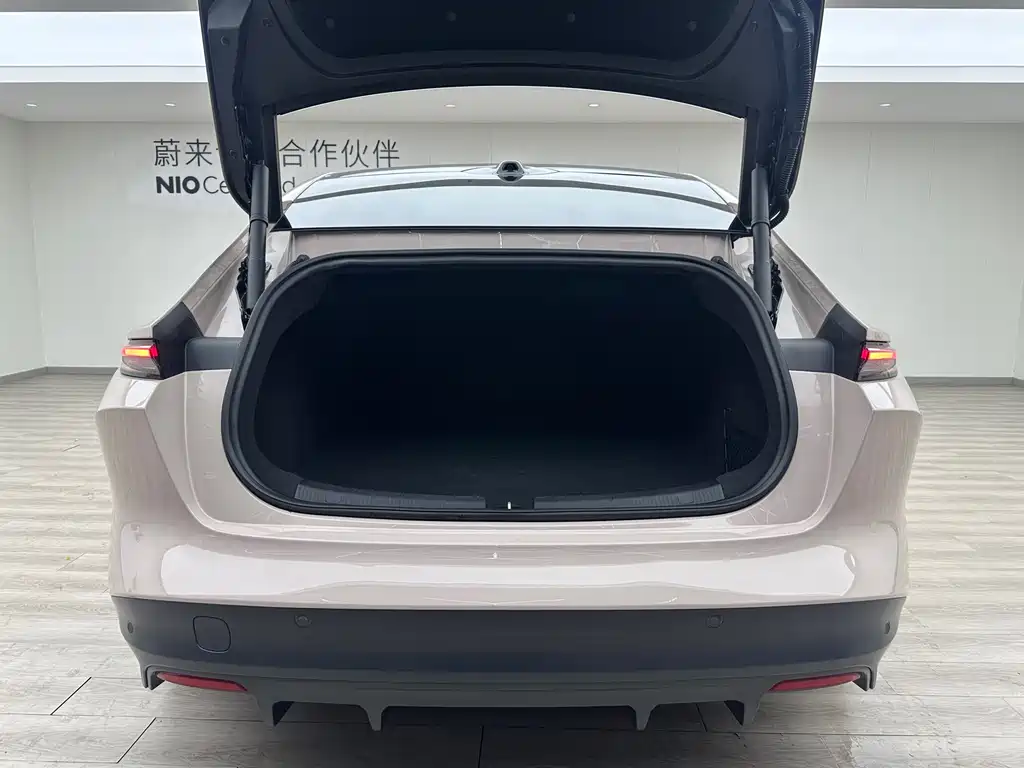 NIO ET5 2022 75kWh