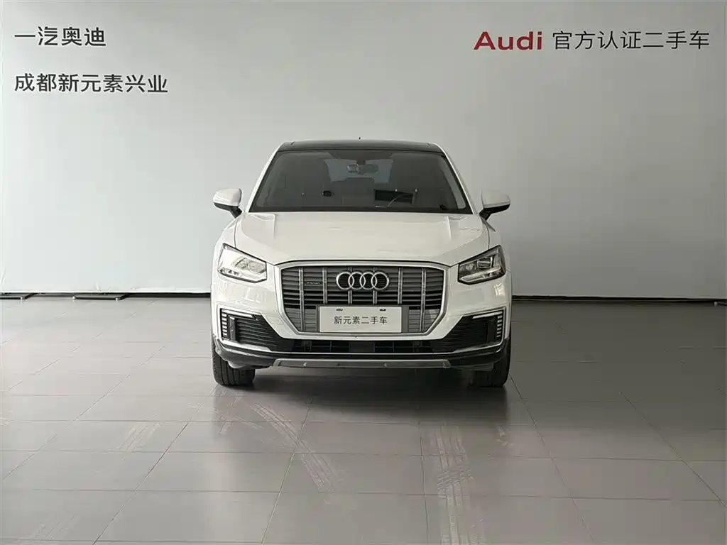 Audi Q2L e-tron 2019 Advanced