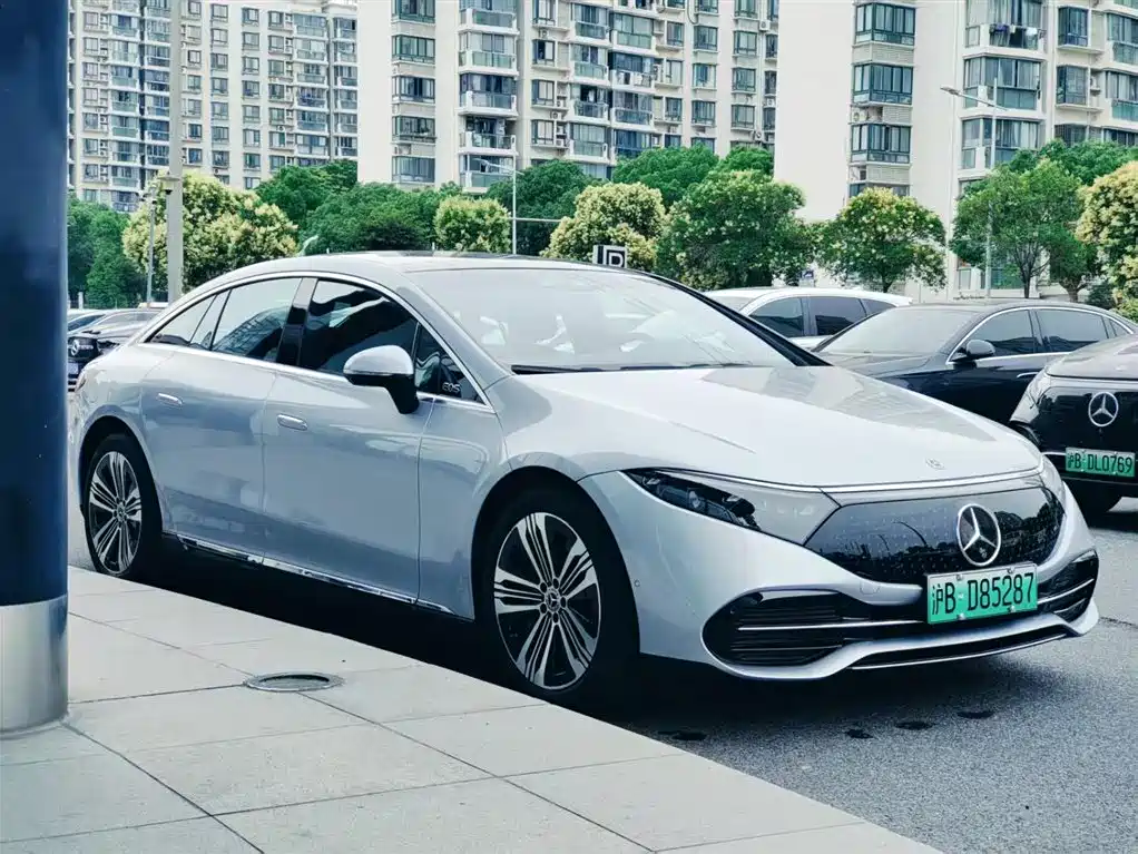 Mercedes-Benz EQS 450+