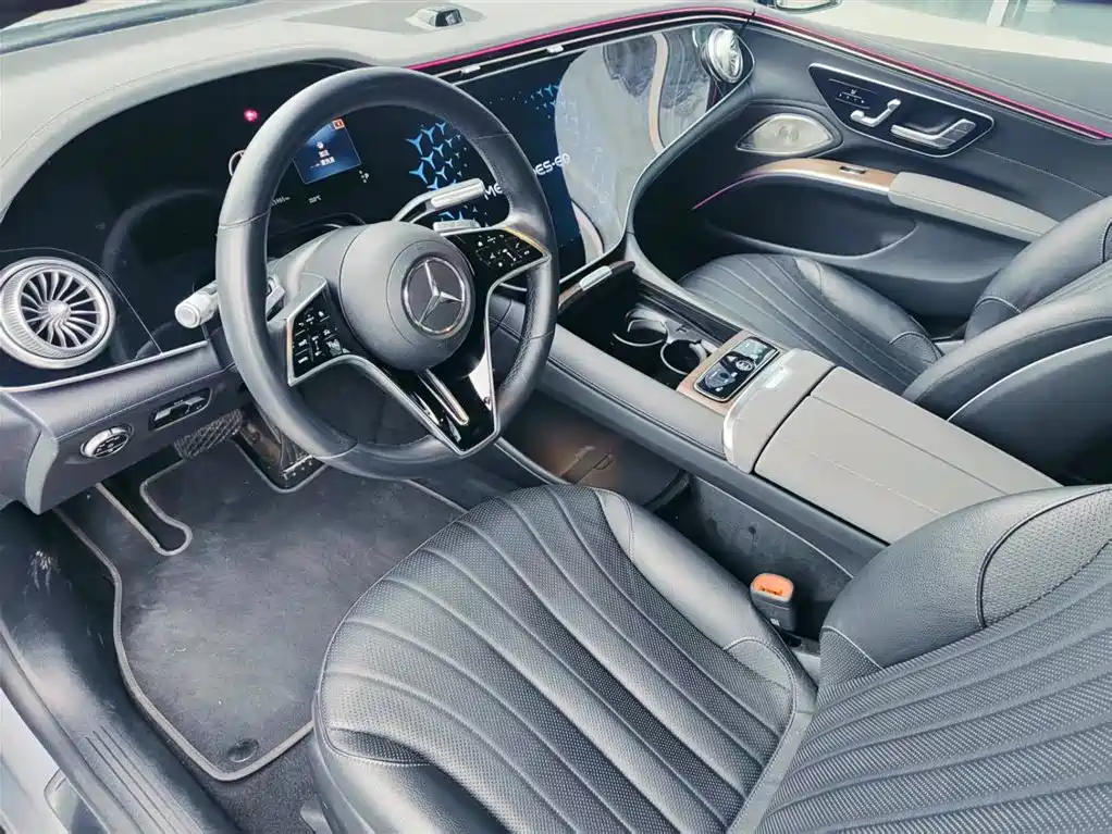 Mercedes-Benz EQS 450+