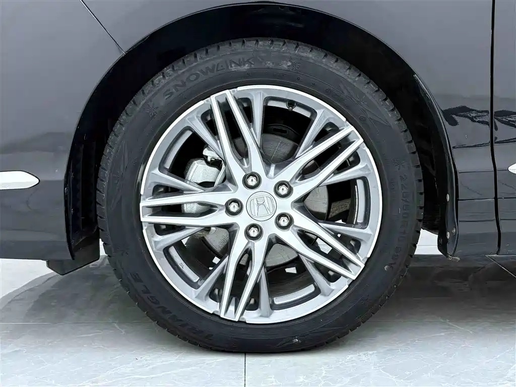 Honda Elysion 2019 2.0L Hybrid Supreme