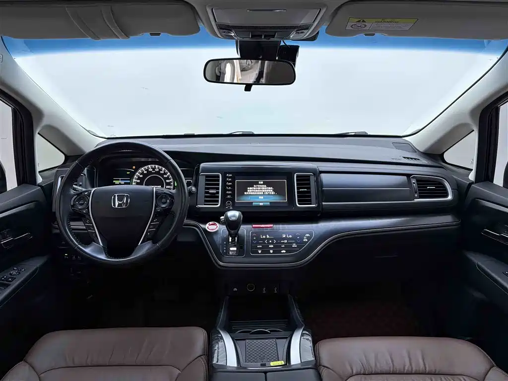 Honda Elysion 2019 2.0L Hybrid Supreme