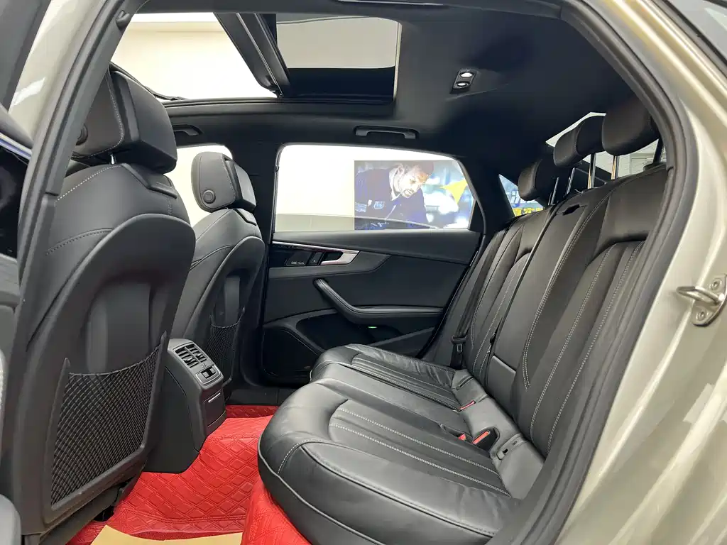 Audi A4L 2023 40 TFSI Luxury Dynamic Edition