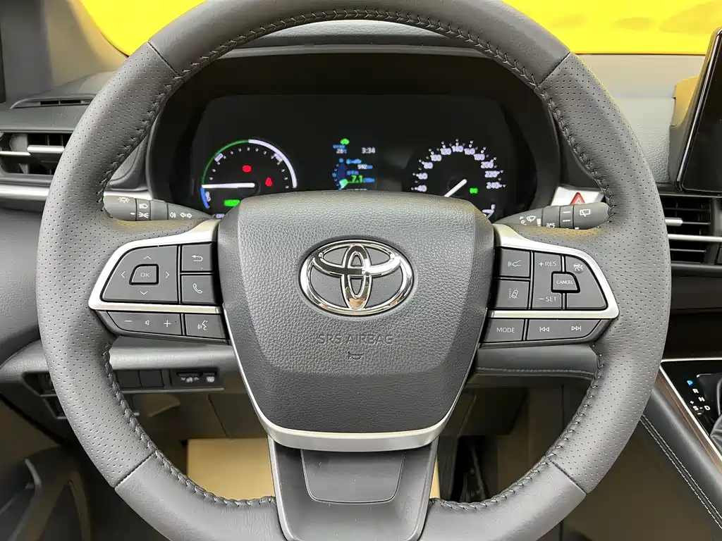Sienna 2024 2.5L HEV Luxury Edition