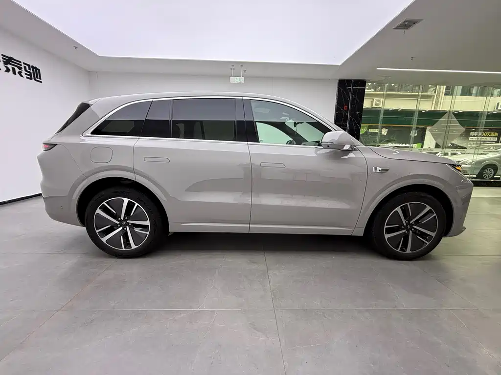 Li Auto L6 2024 Pro