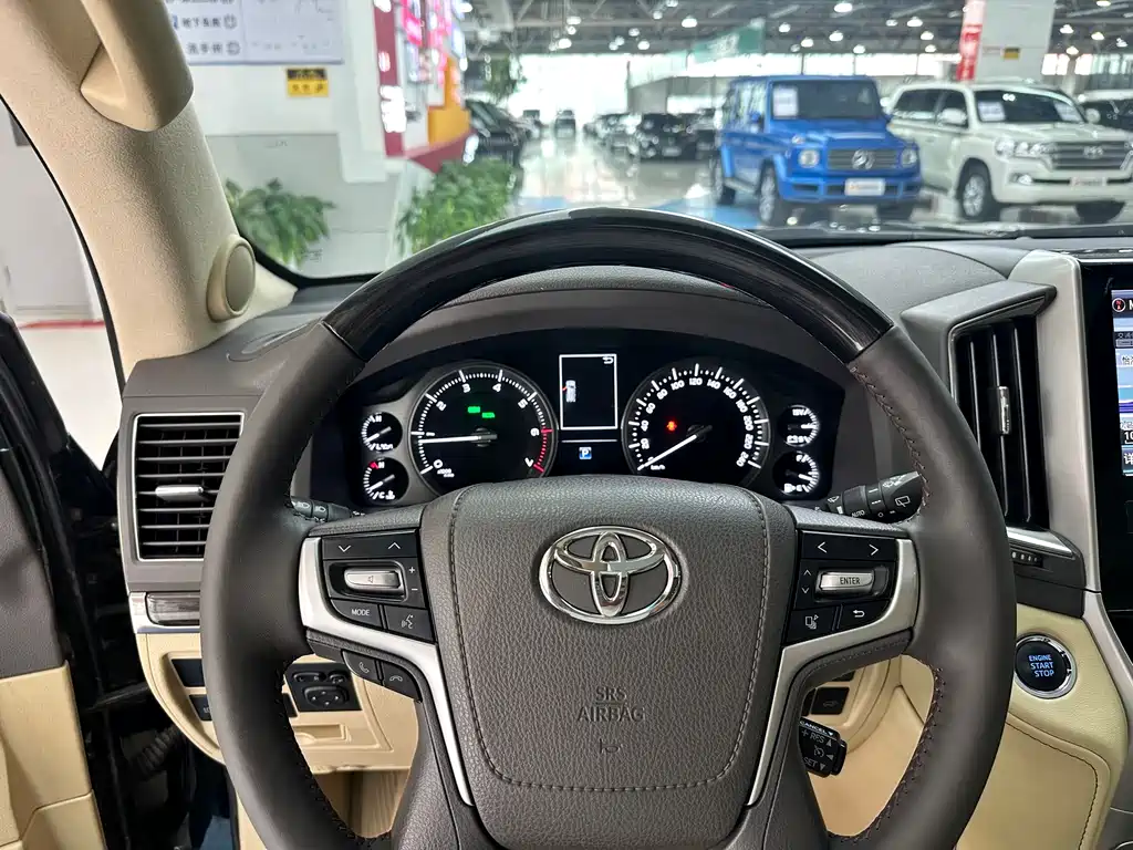 Land Cruiser 2016 4.6L Automatic VX-R