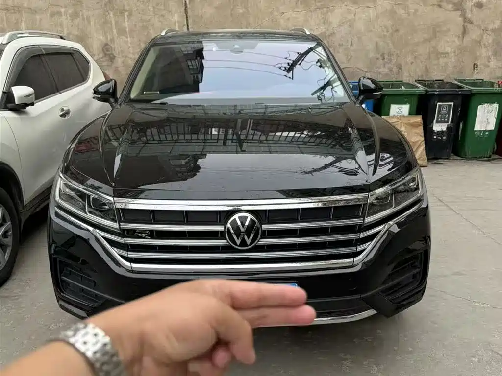 Touareg 2023 2.0TSI R-Line