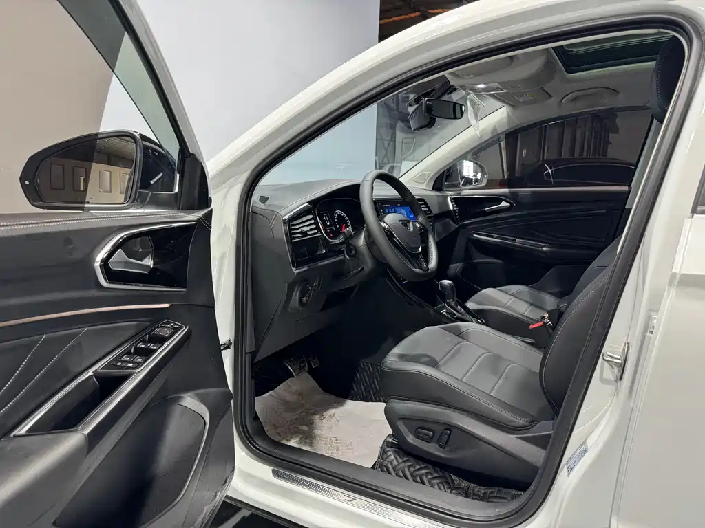 Jetta VS7 2022 Black Edge Edition 1.4T Automatic Glory Pro