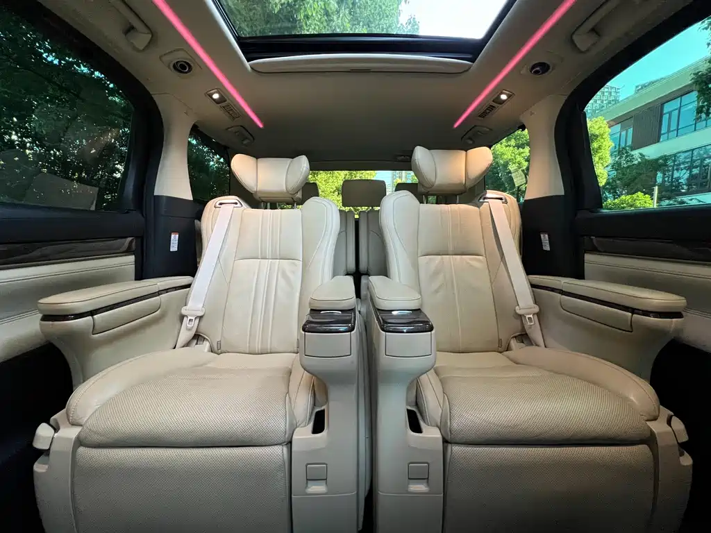 Toyota Vellfire 2019 Hybrid 2.5L HV Premium Edition