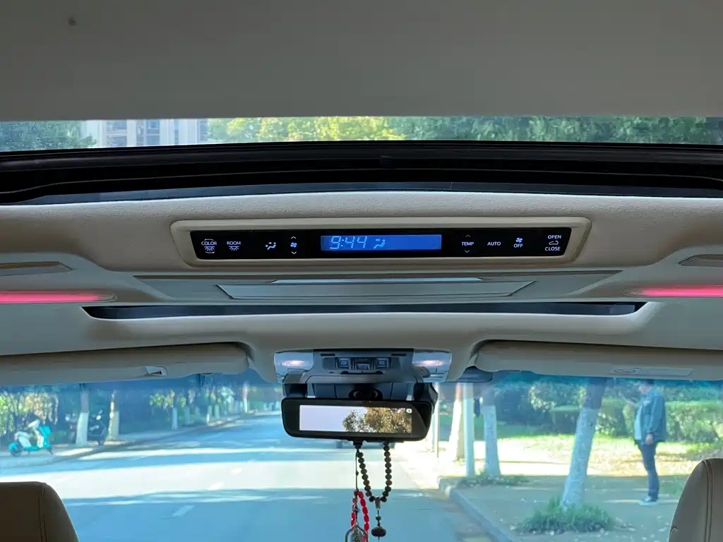 Toyota Vellfire 2019 Hybrid 2.5L HV Premium Edition