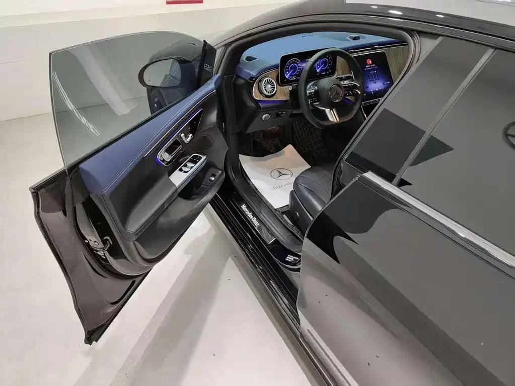 Mercedes-Benz EQE 350 2022