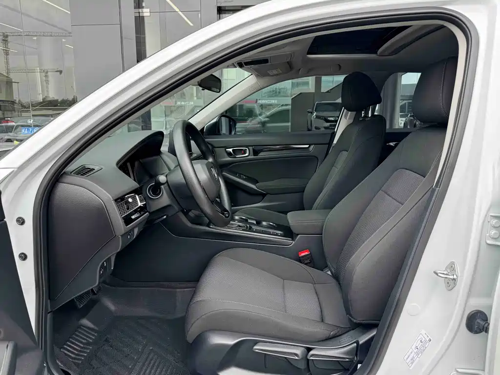 Integra 2025 240TURBO CVT Tech Edition