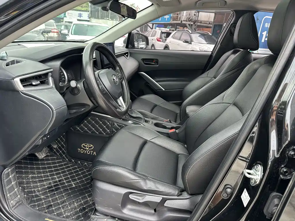 Toyota Frontlander 2023 2.0L CVT Leading