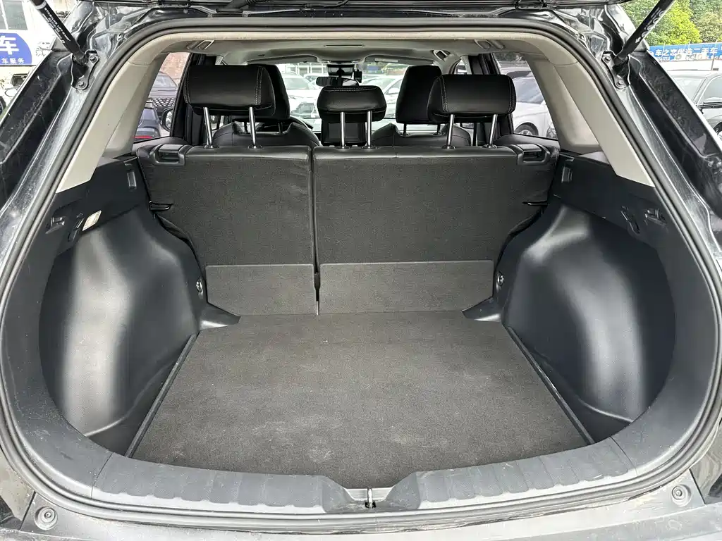 Toyota Frontlander 2023 2.0L CVT Leading