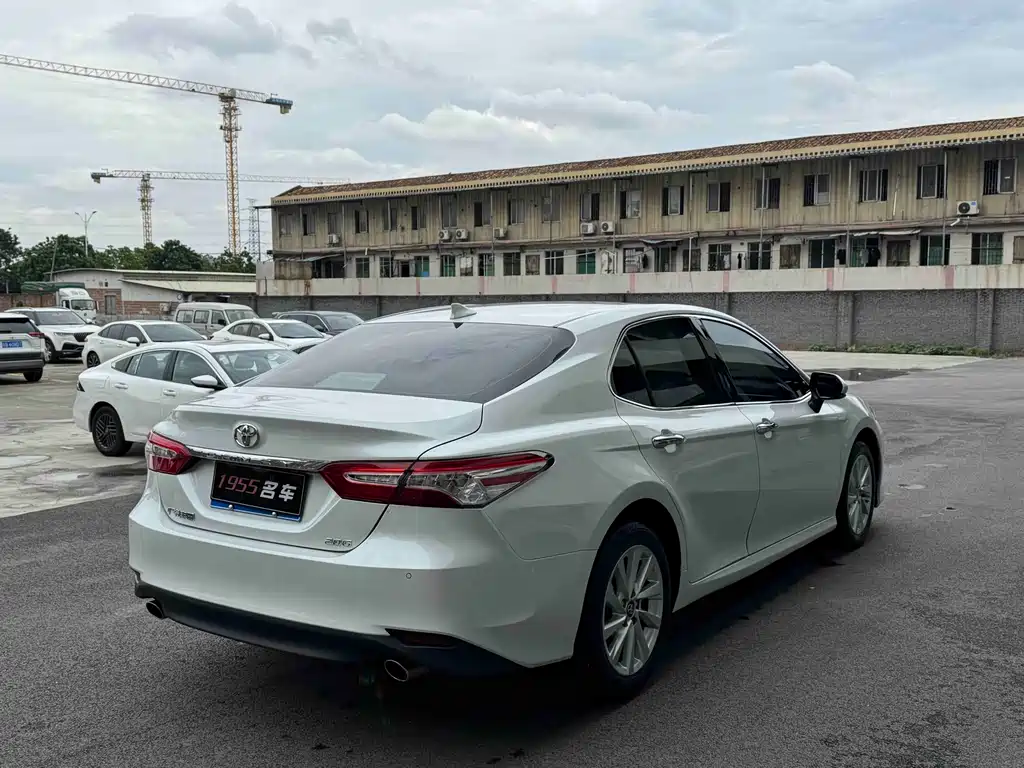Camry 2021 2.0G Luxury Edition