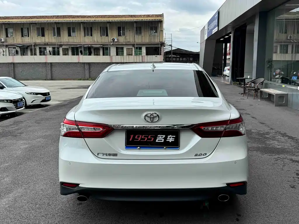 Camry 2021 2.0G Luxury Edition