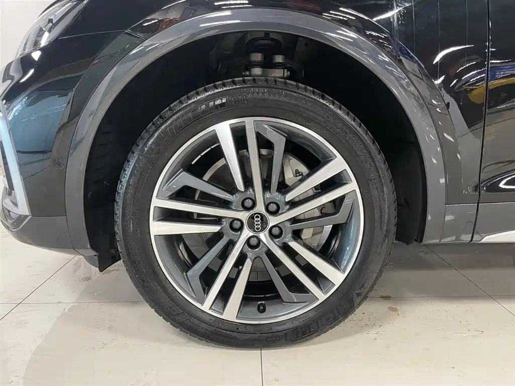 Audi Q5L 2022 40 TFSI Luxury