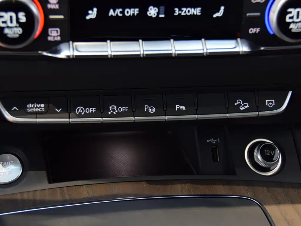 Audi Q5L 2022 Facelift 40 TFSI Premium