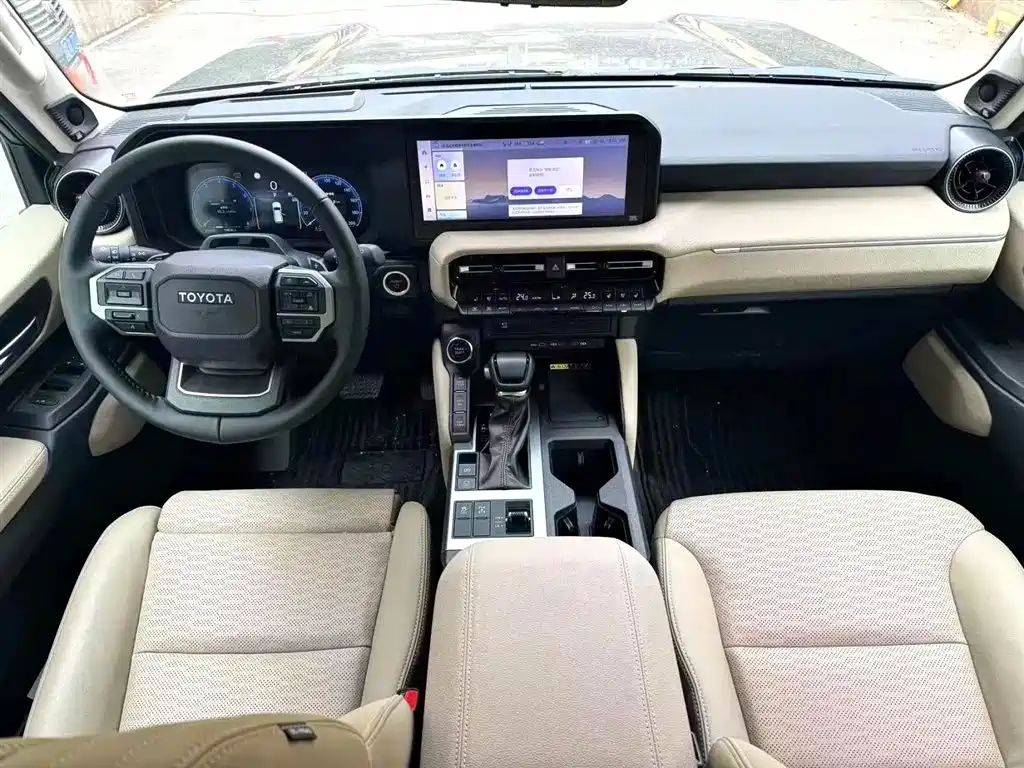 Prado 2025 2.4T Flagship VX 5-Seater