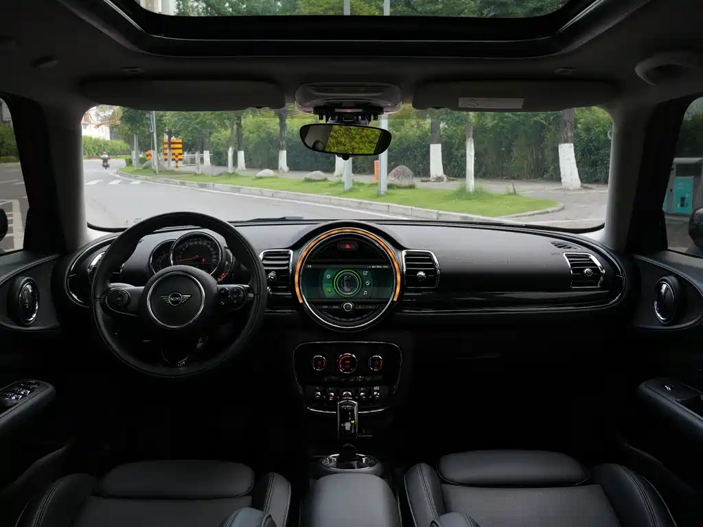 MINI CLUBMAN 2019 1.5T COOPER