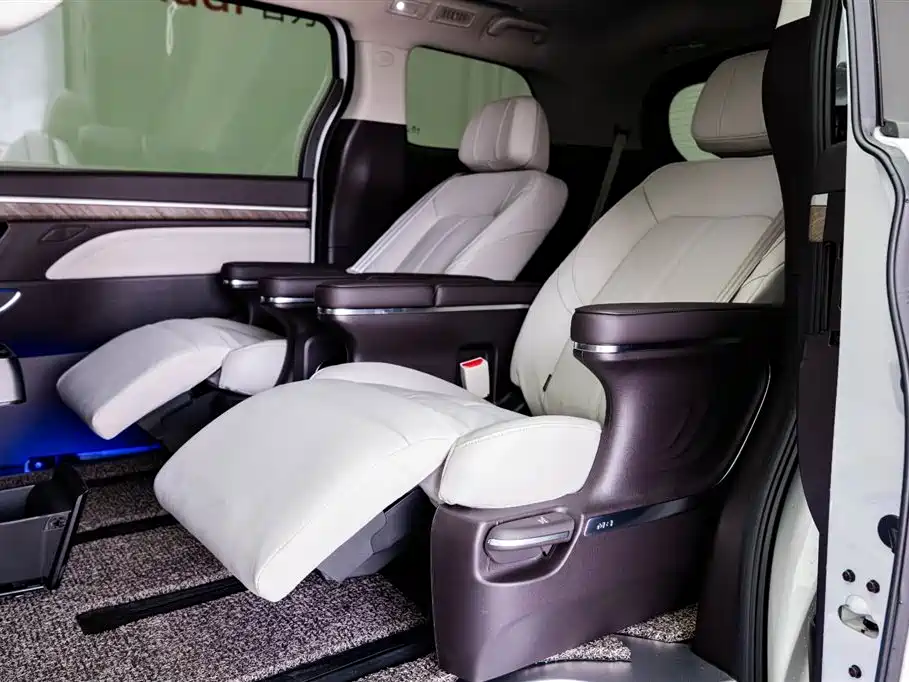 GAC Trumpchi M8 2023 Lingxiu Series 390T Supreme Edition