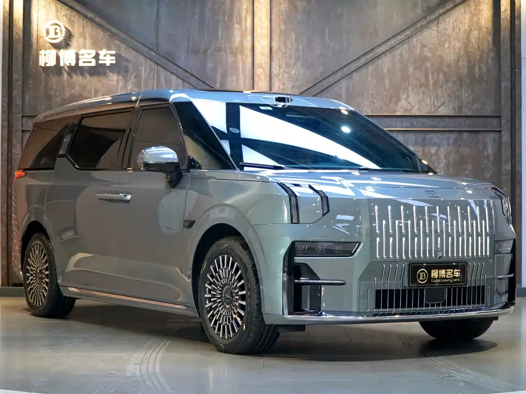 Zeekr 009 2024 Six-Seat Executive Edition AWD 108kWh