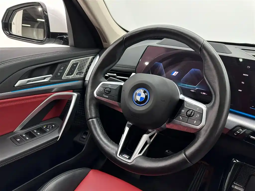BMW iX1 2023 xDrive30L M Sport Package