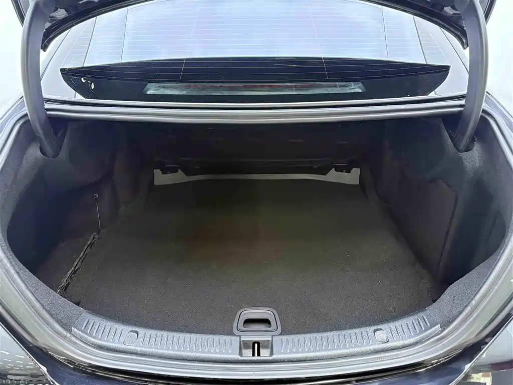 Mercedes-Benz E 260 L 2021