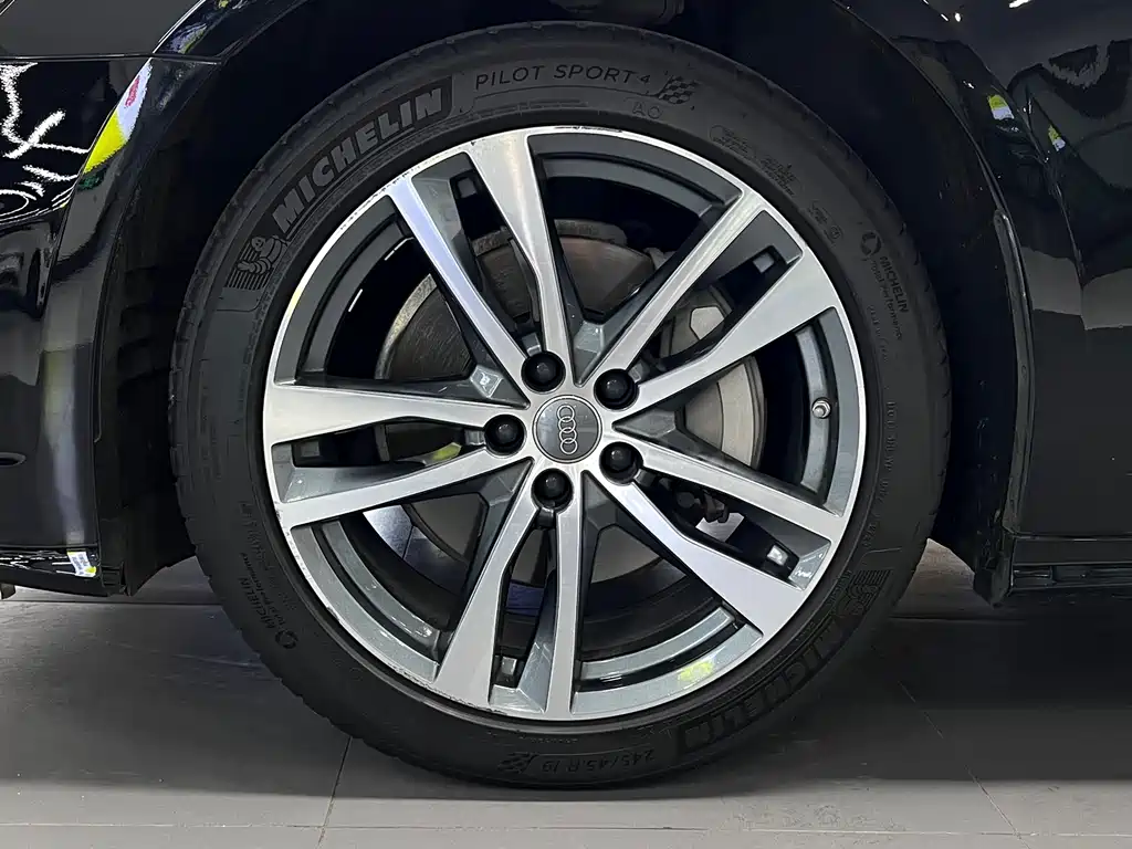 Audi A6 Avant 45 TFSI