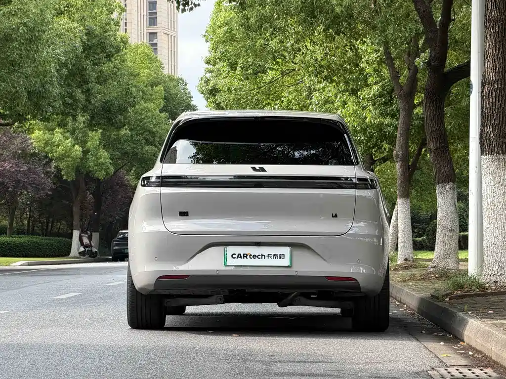 Li Auto L6 2024 Pro