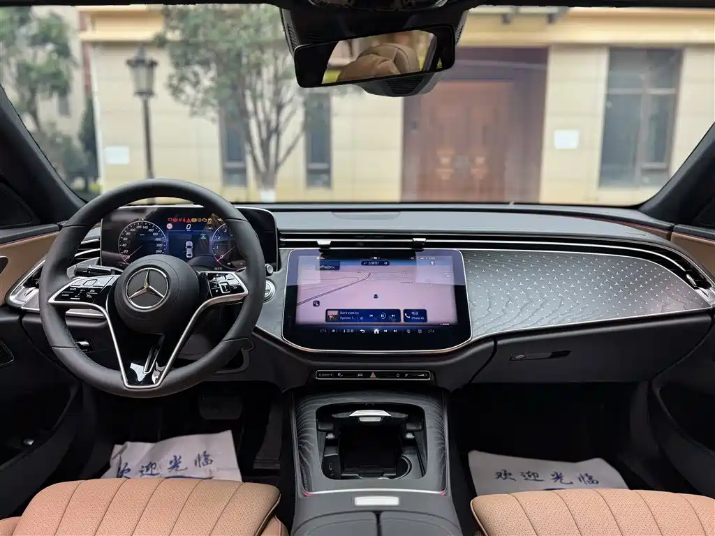Mercedes-Benz E-Class 2025 E 300 L Fashion Edition
