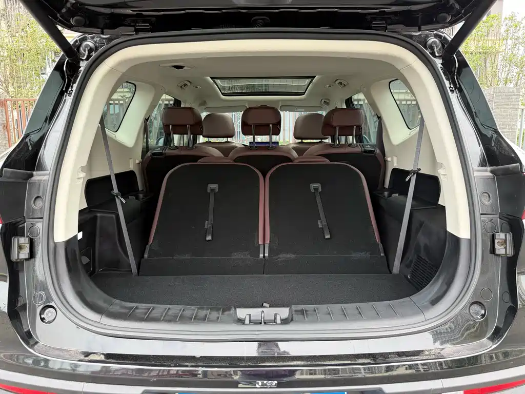 豪越 2022款 1.8TD DCT黑金限定版 7座 → Hao Yue 2022 1.8TD DCT Black Gold Limited Edition 7-Seater