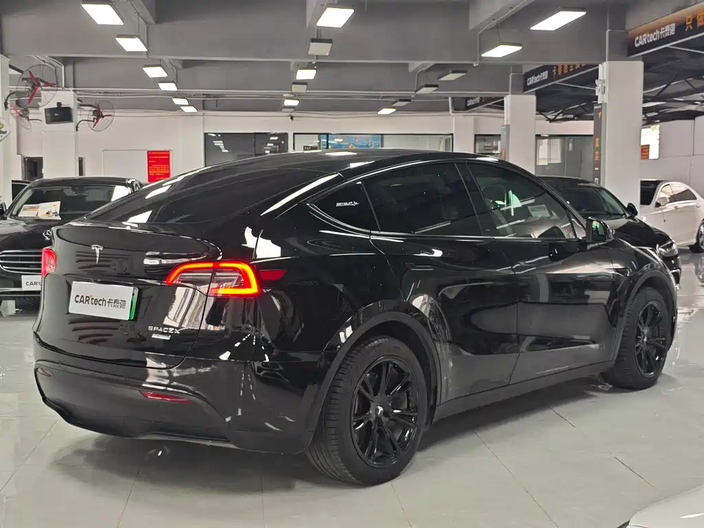 Model Y 2022 Rear-Wheel Drive Edition