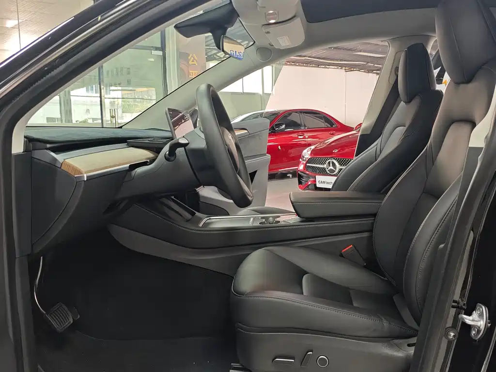 Model Y 2022 Rear-Wheel Drive Edition