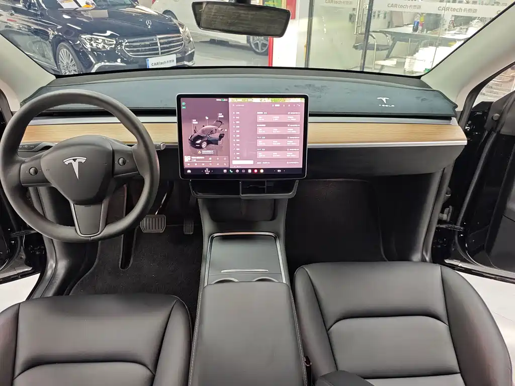Model Y 2022 Rear-Wheel Drive Edition