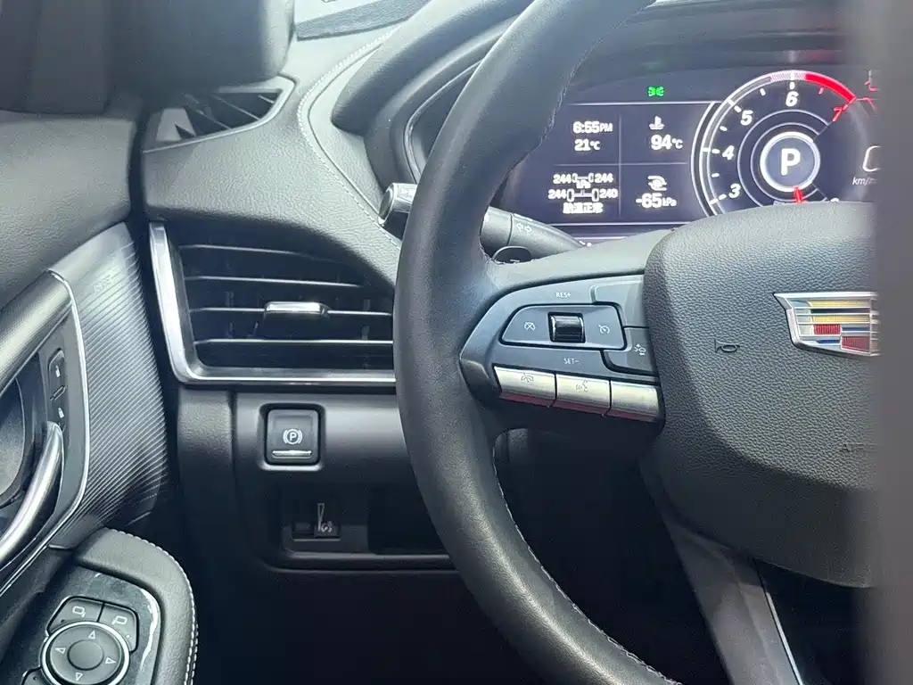 Cadillac CT5 2023 28T Luxury (Standard Edition)