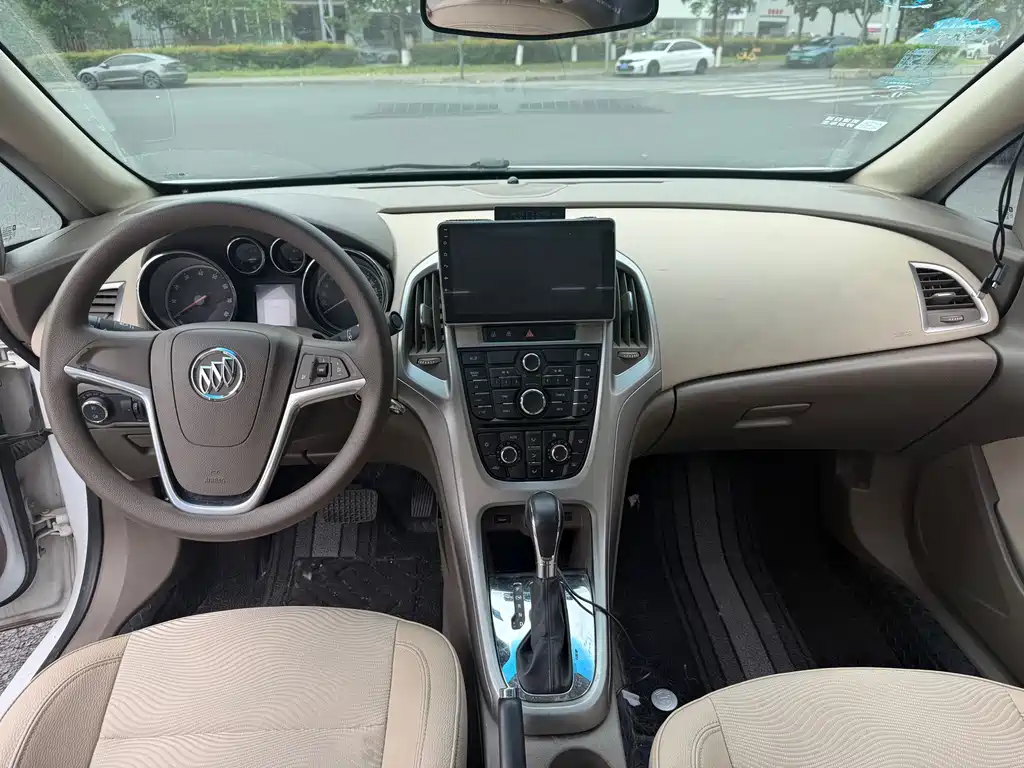 Buick Excelle GT 2013 1.6L Automatic Fashion Edition