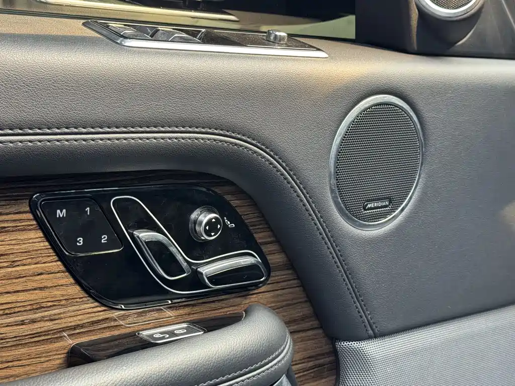 Range Rover 2018 3.0 SC V6 Vogue Heritage Edition