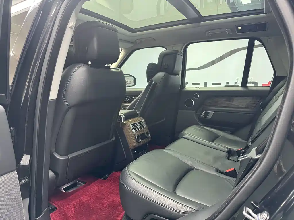 Range Rover 2018 3.0 SC V6 Vogue Heritage Edition